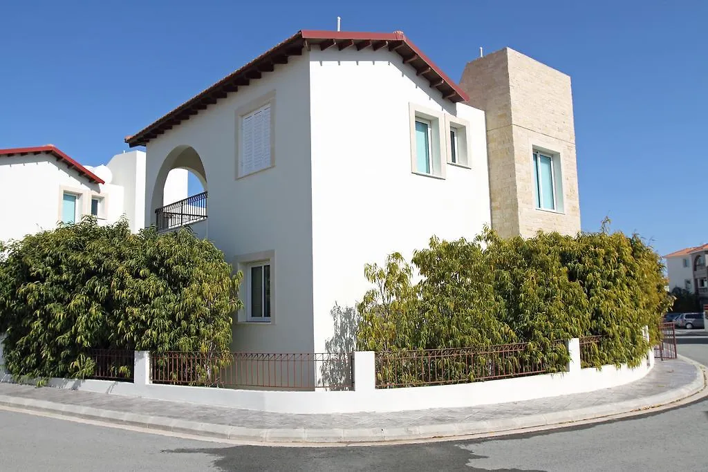 Villa Pernera